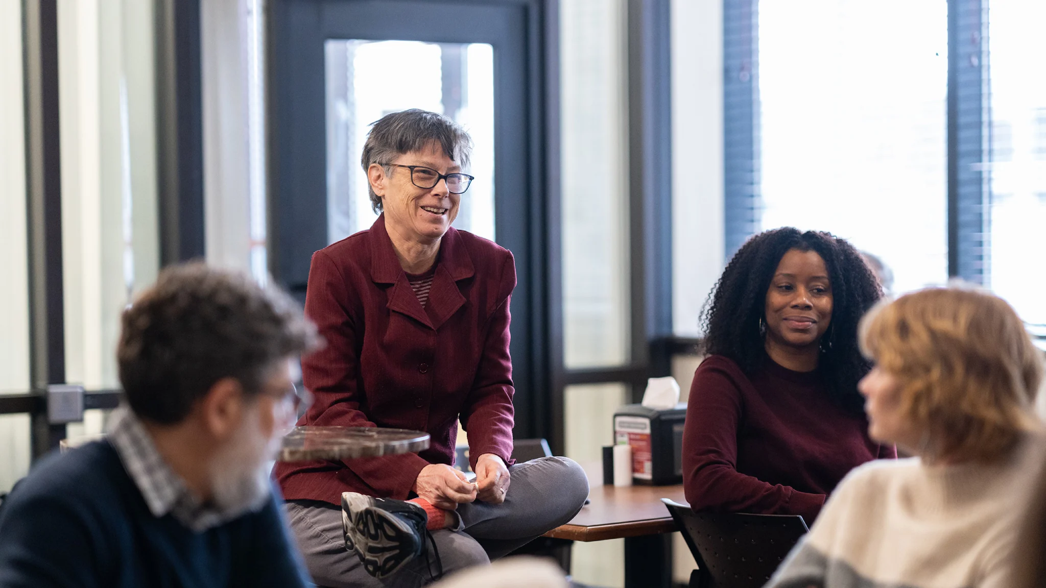 Ellen Murphy presents to faculty and staff during a CTLM lunch and learn event.